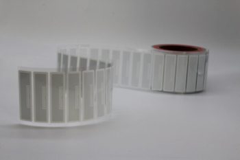 GE7020-R6P-UHF-RFID-Anti-liquid-Label-for-Retail-Liquid-Products-2-gecolen.com